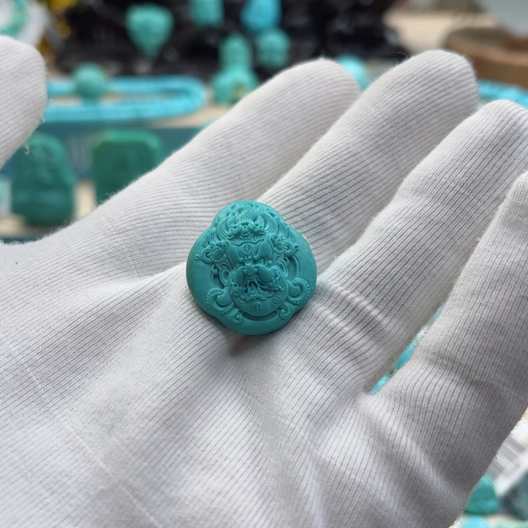 绿松石配饰未镶嵌