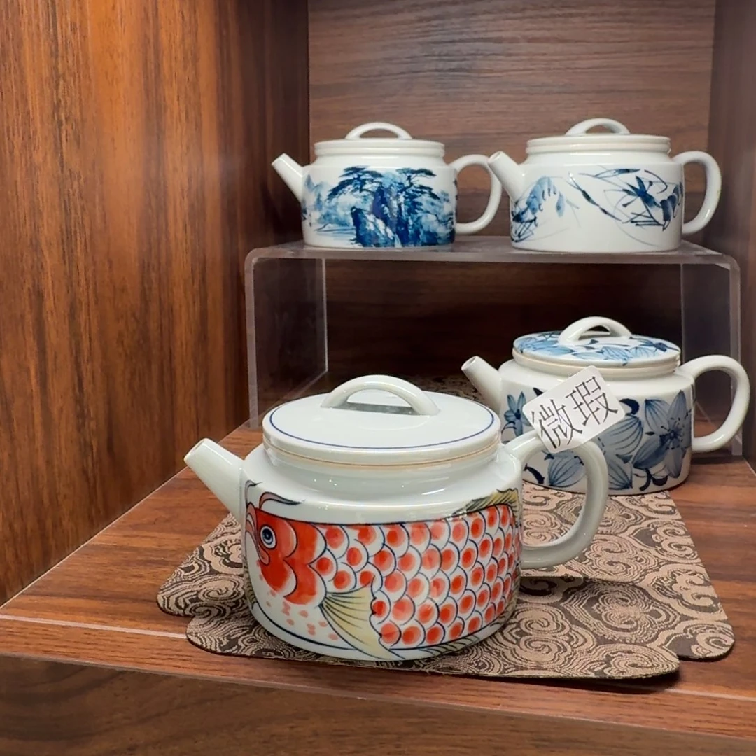 釉下手绘茶具微瑕