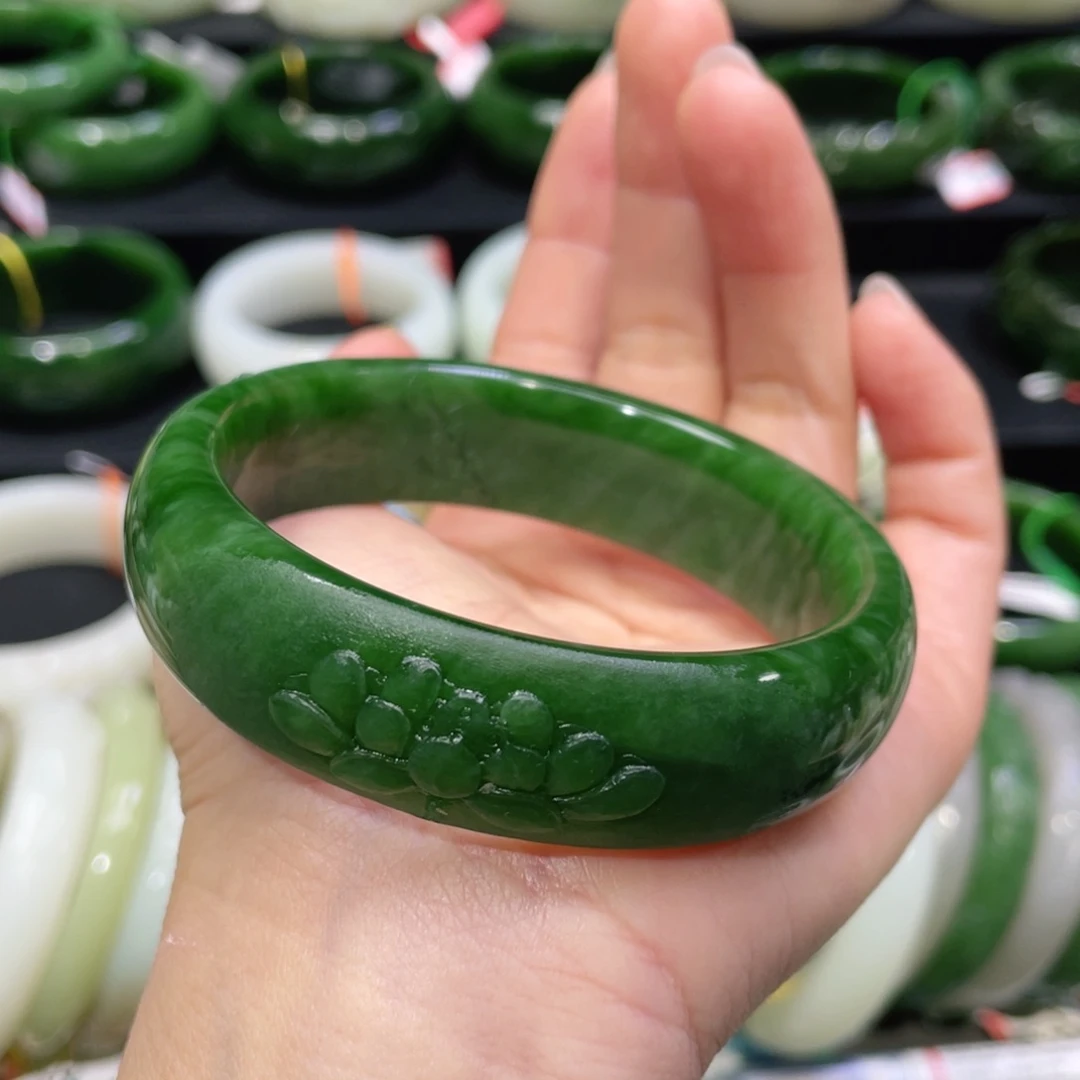 未镶嵌手镯和田玉15