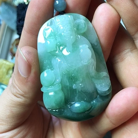 萨***斯颈饰未镶嵌翡翠福豆豆珠宝翡翠颈饰