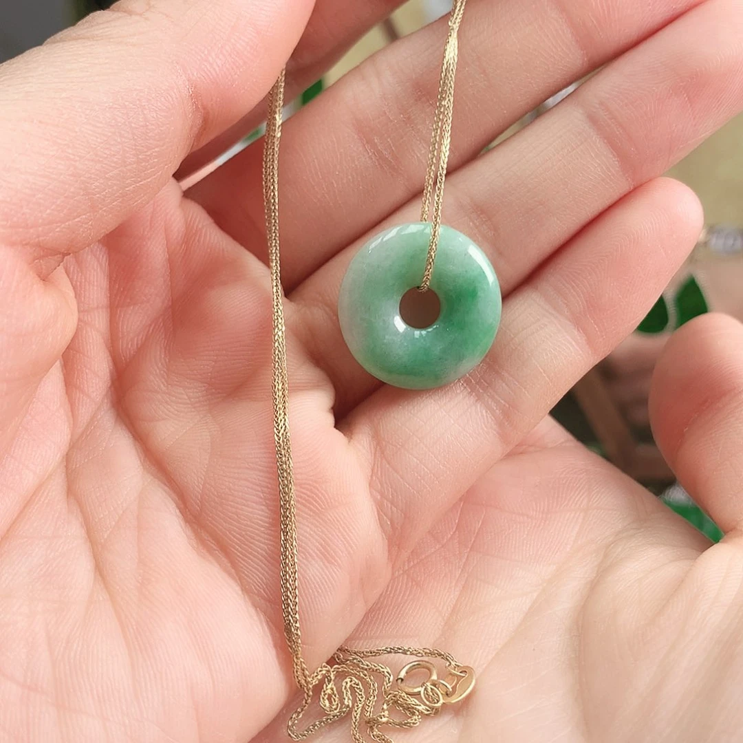 翡翠颈饰未镶嵌吊坠