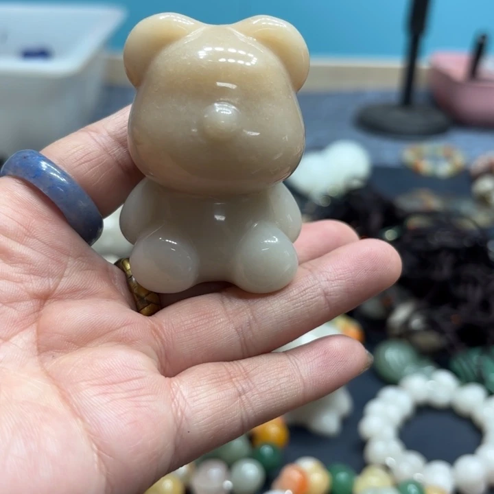石英岩玉合金颈饰