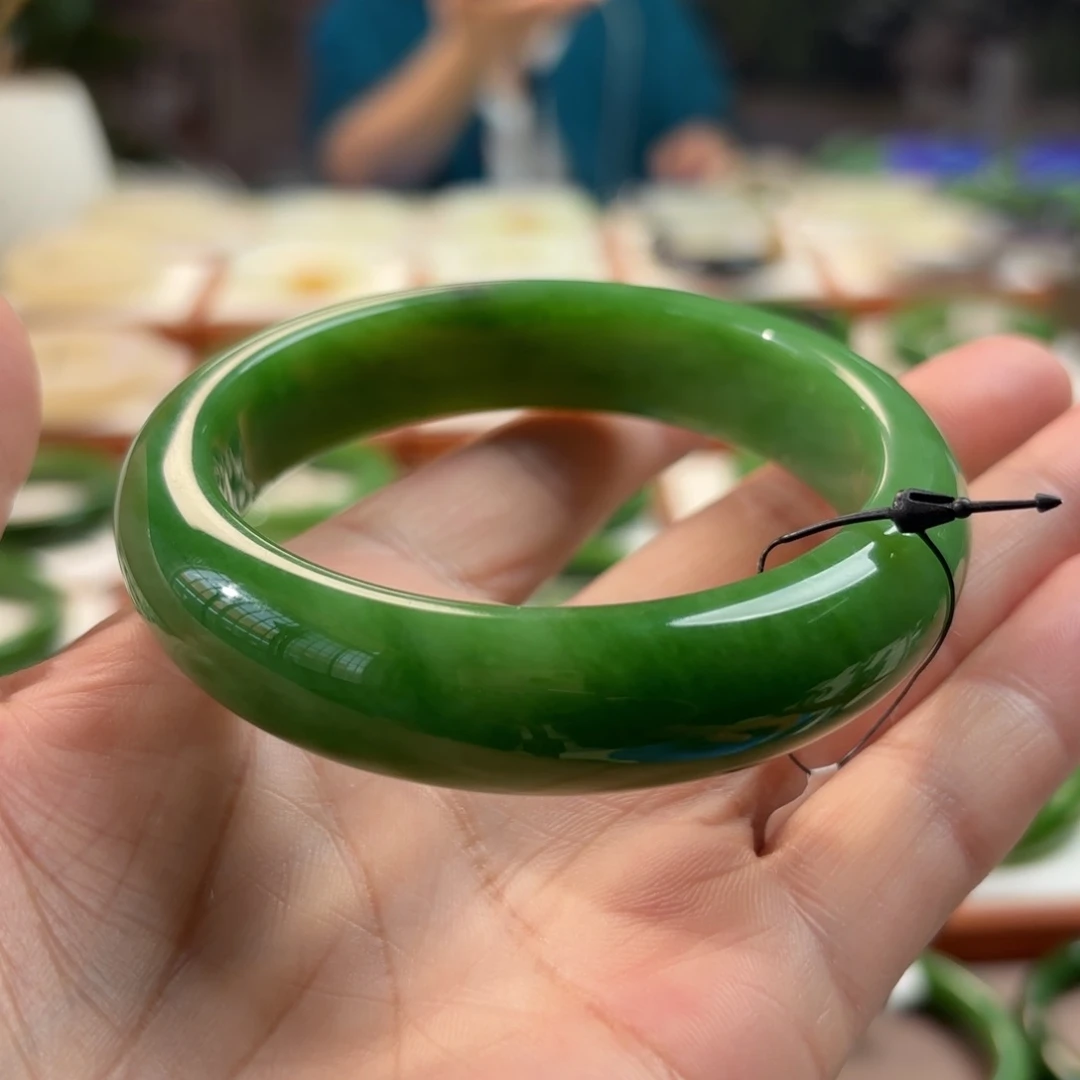 和田玉（碧玉）手镯未镶嵌