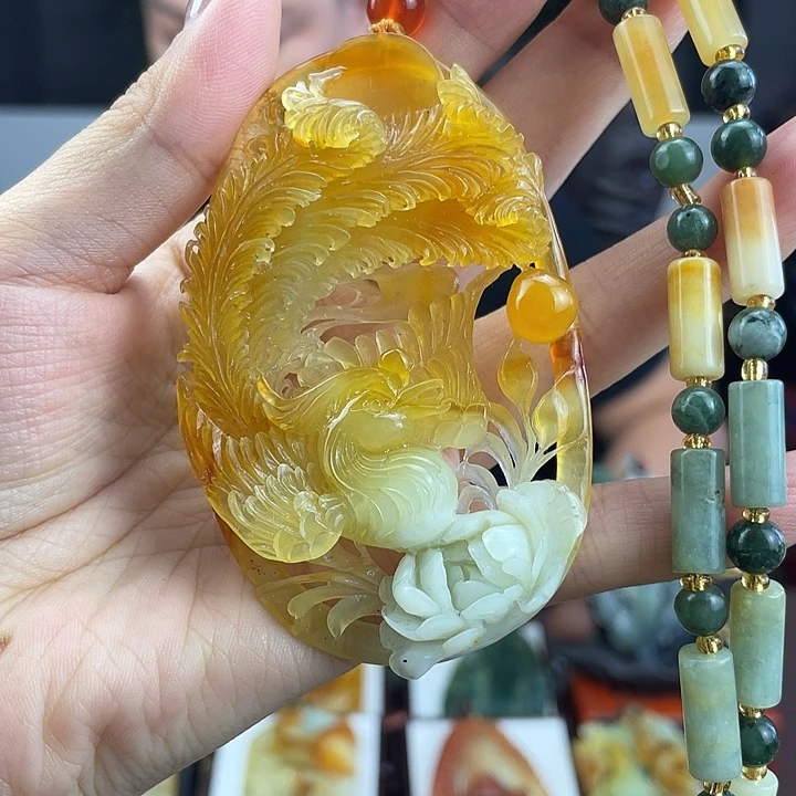 未镶嵌蛇纹石玉颈饰