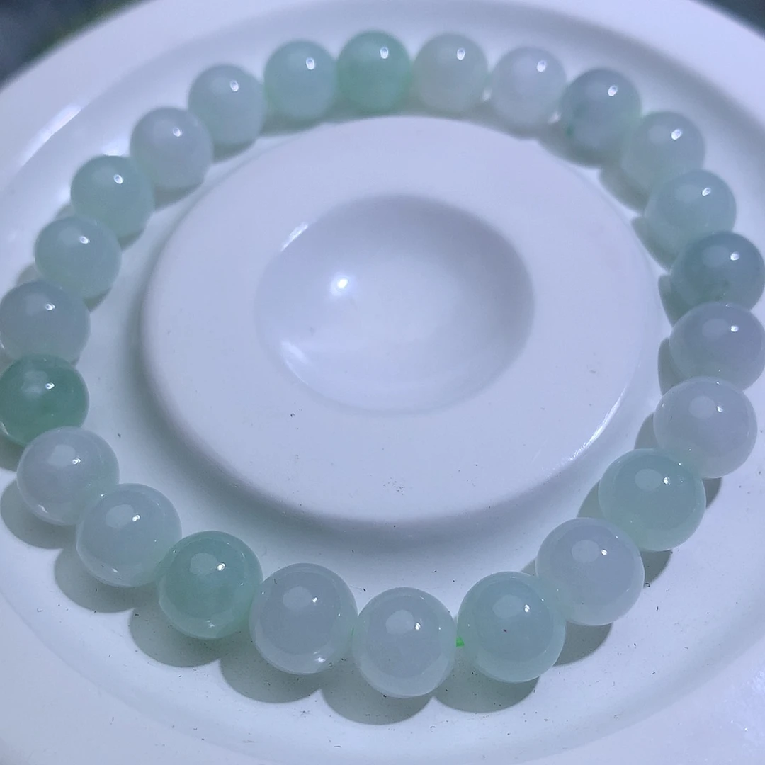 翡翠未镶嵌颈饰2792。