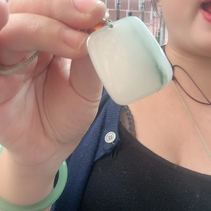 石英质玉颈饰未镶嵌瑕疵3