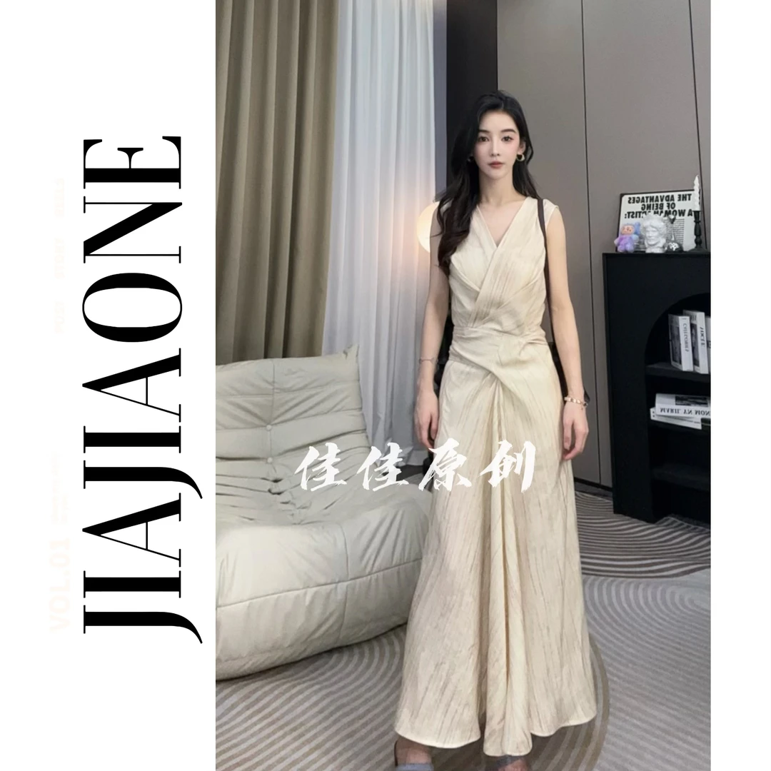 【JIAJIA 私服】无袖夏季法式吊带连衣裙收腰温柔修身