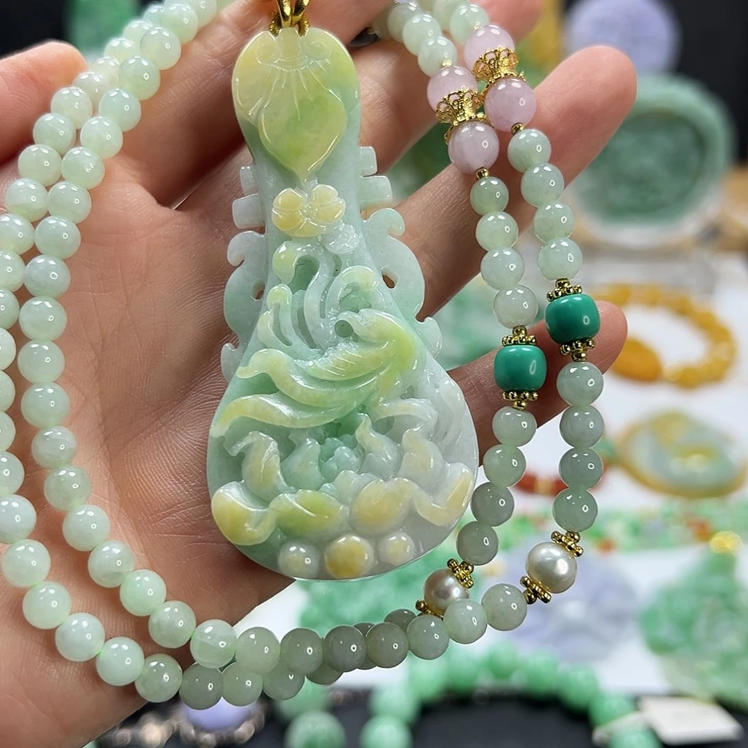 翡翠未镶嵌颈饰吊坠