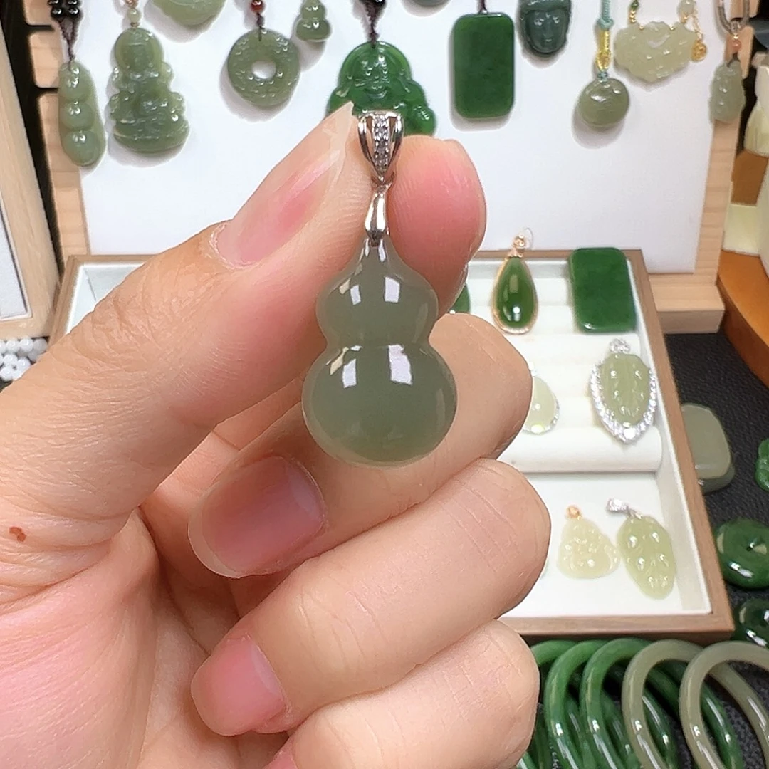 颈饰银S925镶嵌和田玉