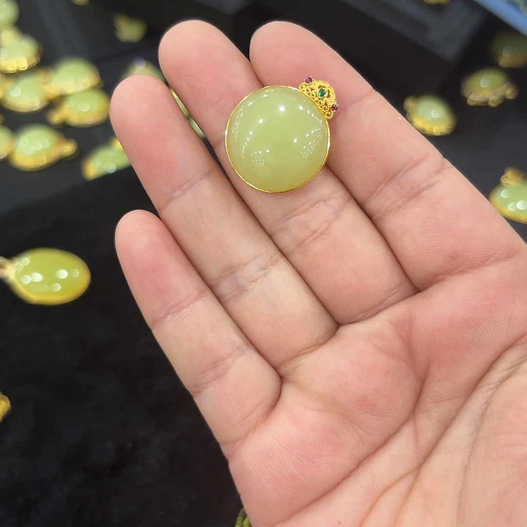 和田玉和田玉拍一发一多样性发货未镶嵌