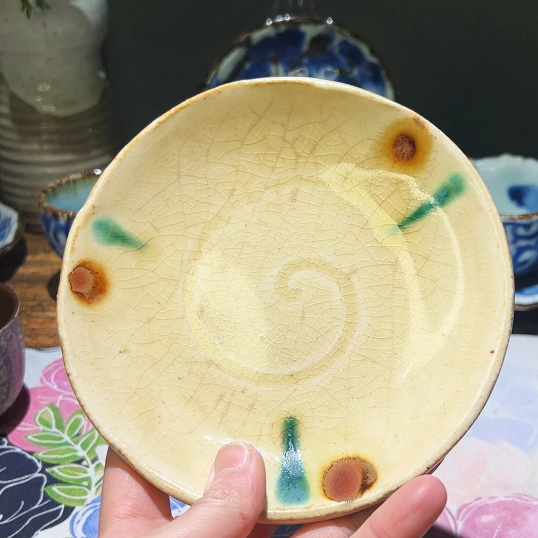 咖啡杯和茶杯也要搭配一些茶