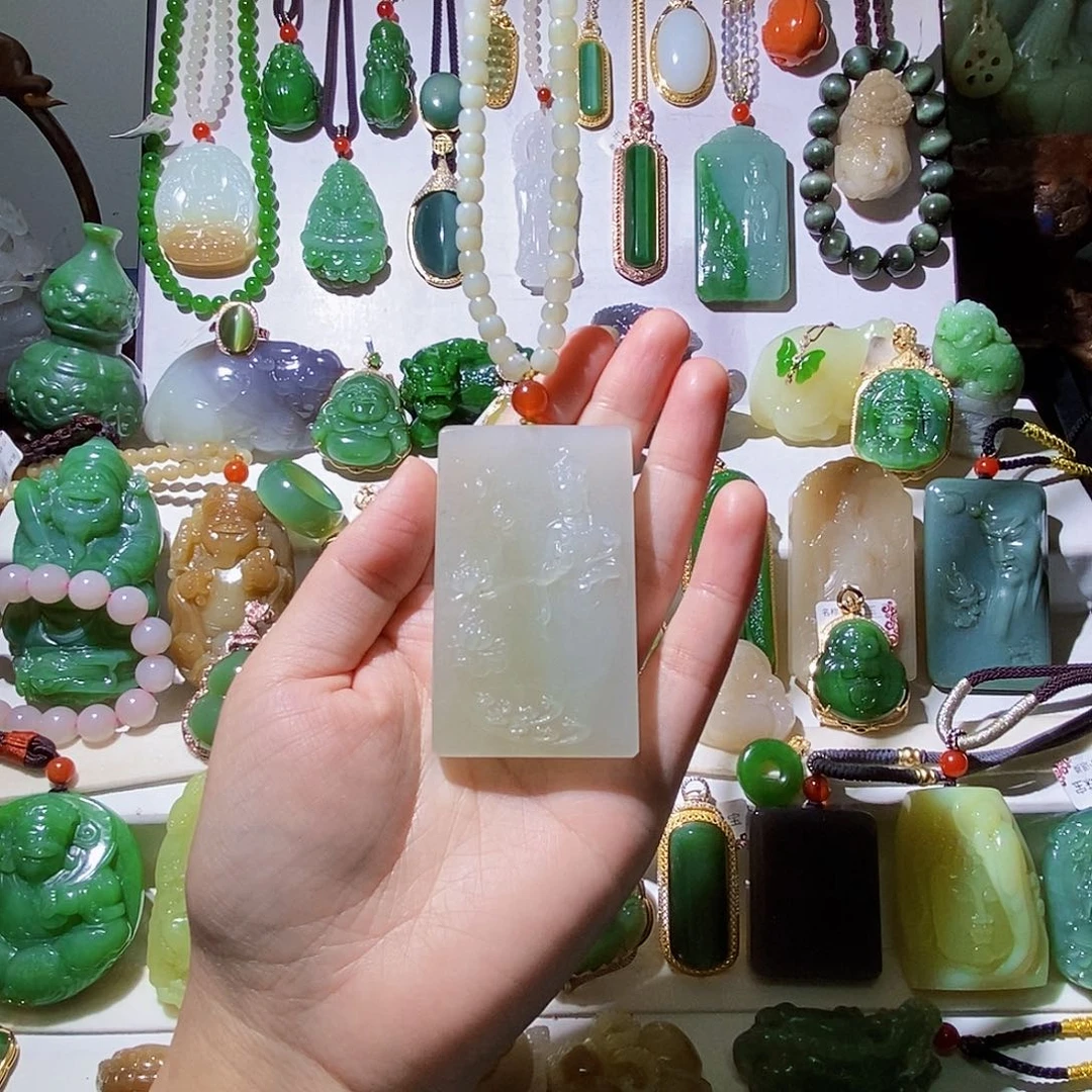 和田玉未镶嵌颈饰