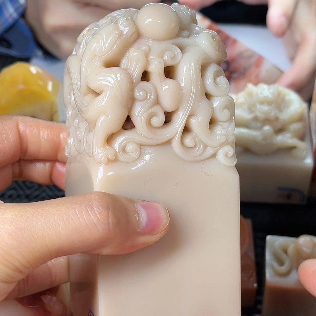 寿山石印石你要吃好睡的