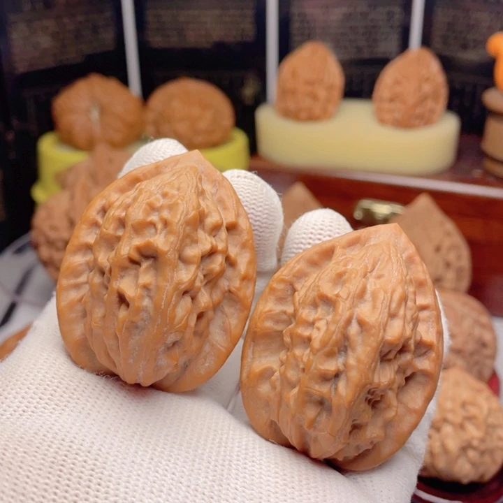 文玩核桃吊坠37原桩大红袍