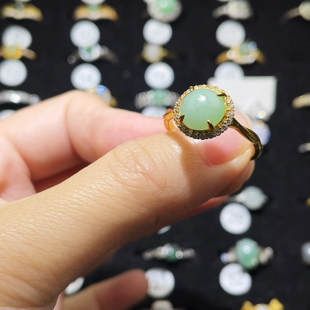 翡翠未镶嵌戒指戒指