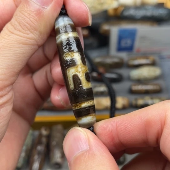 用***1玛瑙/玉髓未镶嵌颈饰