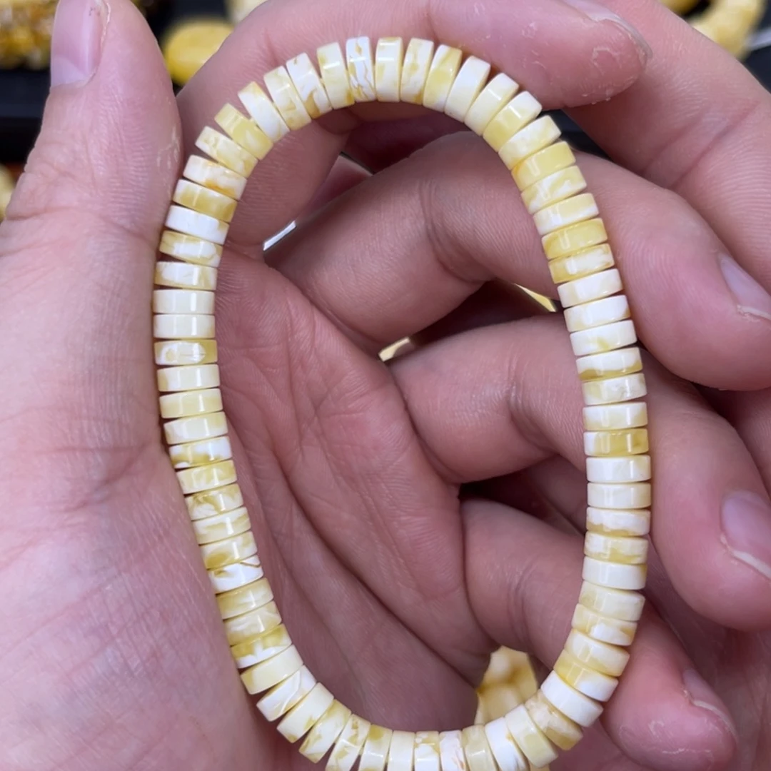 蜜蜡珠宝奇石未镶嵌7.1mm