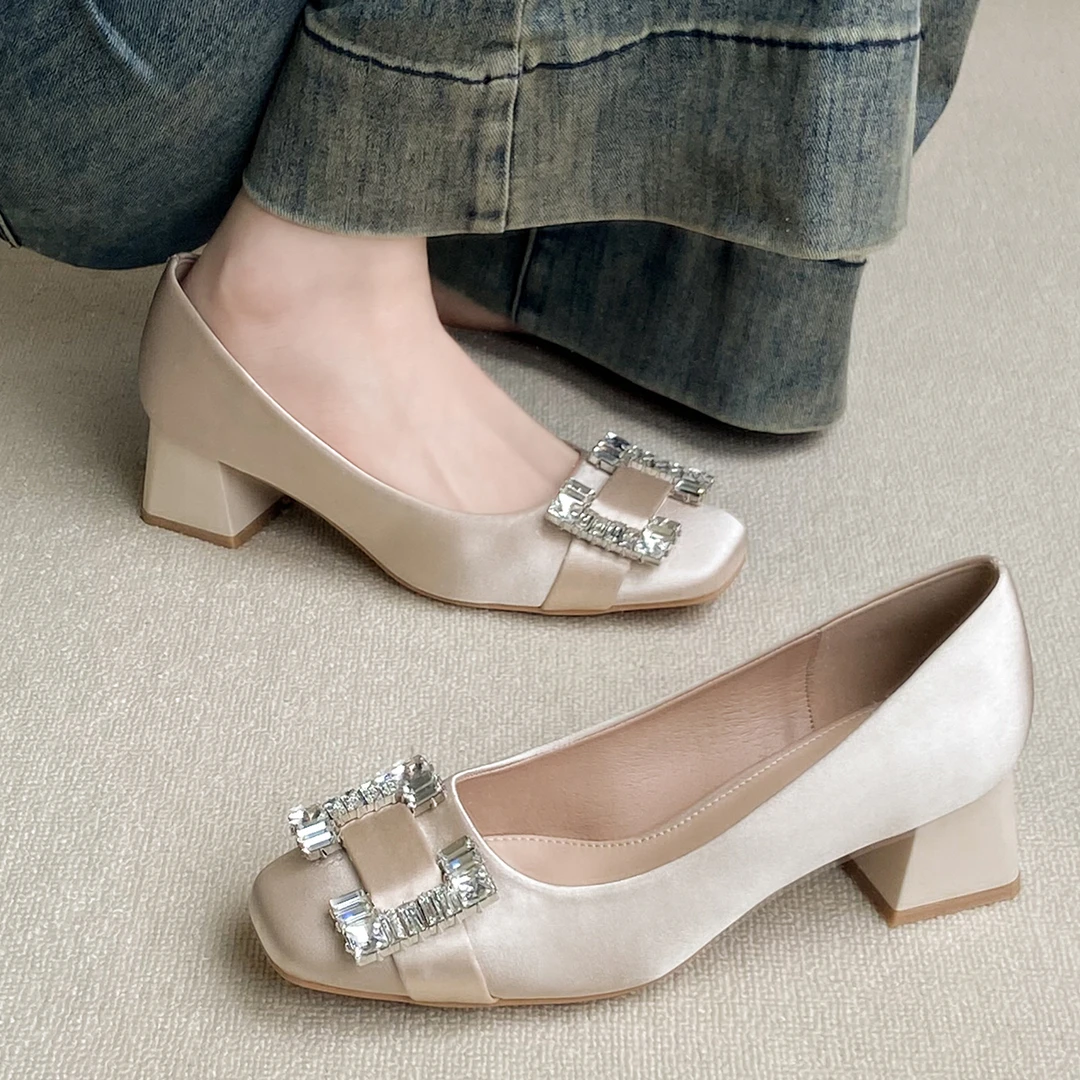 2025绝美小单鞋超软方头水钻粗跟婚鞋禾秀两穿新中式缎面温柔高跟