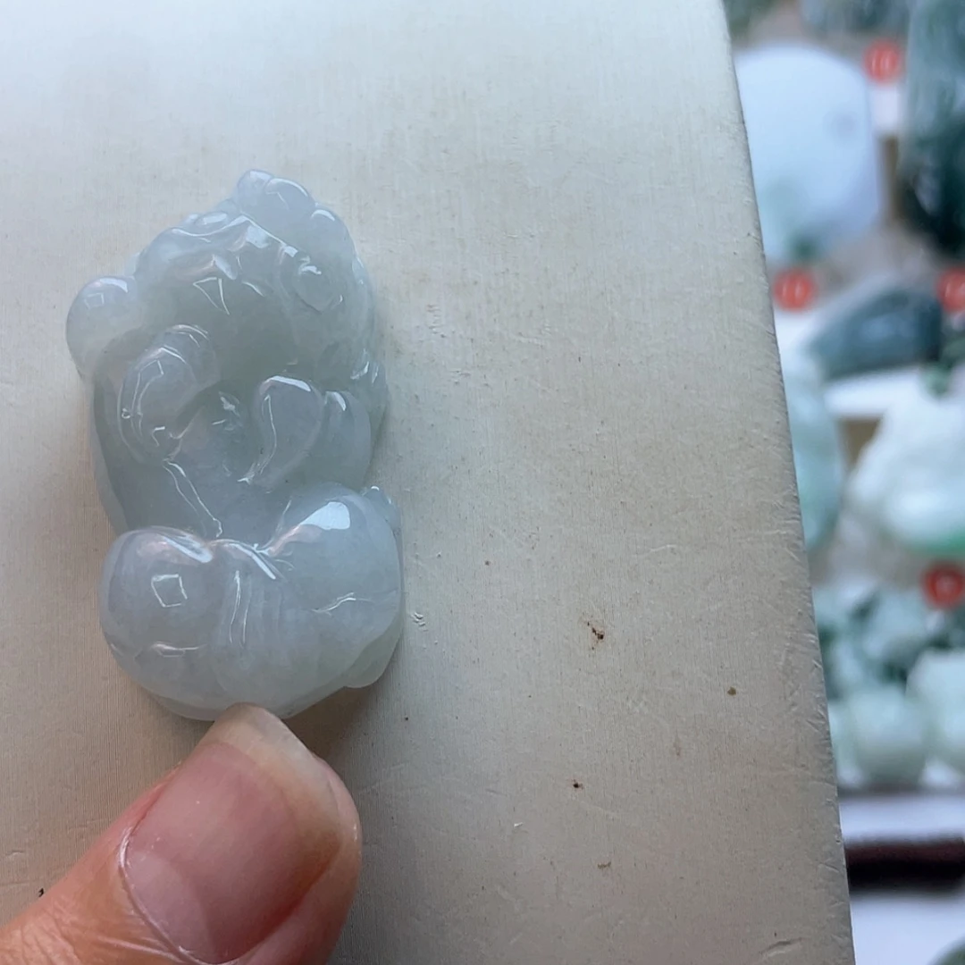 【闪购商品】翡翠未镶嵌颈饰丨**斟翡翠