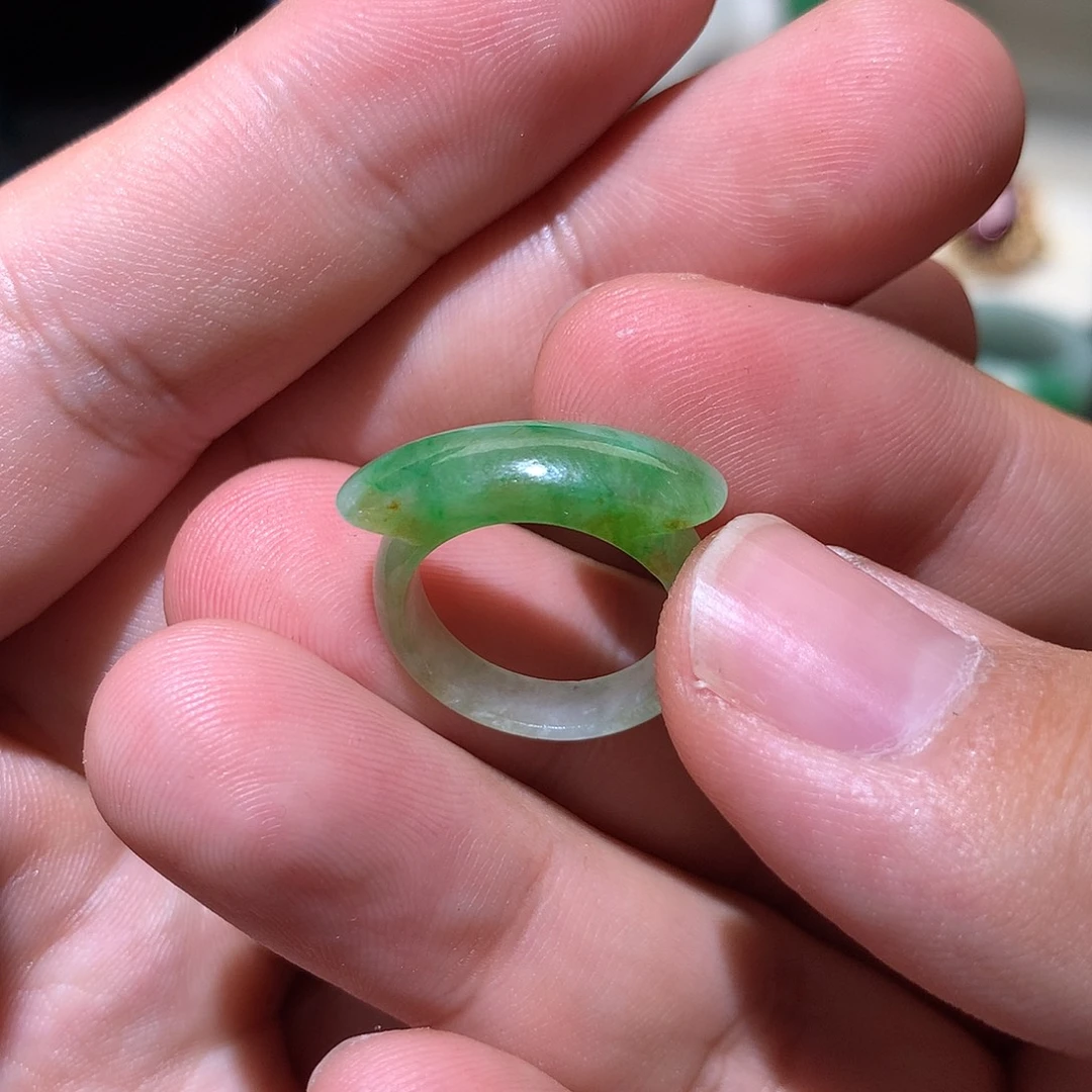 炎***翡翠未镶嵌颈饰翡翠