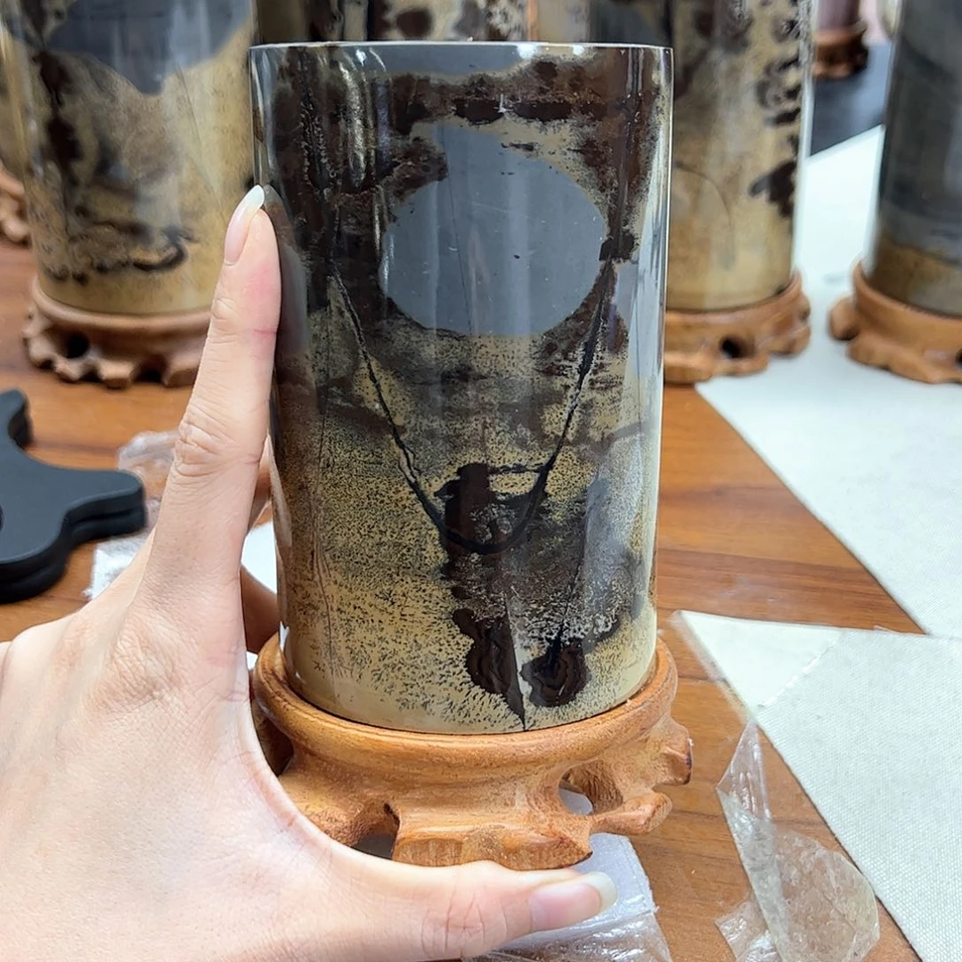 广西石农*香天然国画石