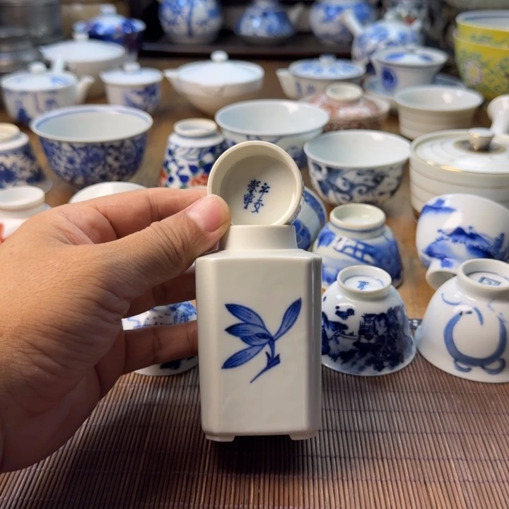青花瓷器杯子茶具