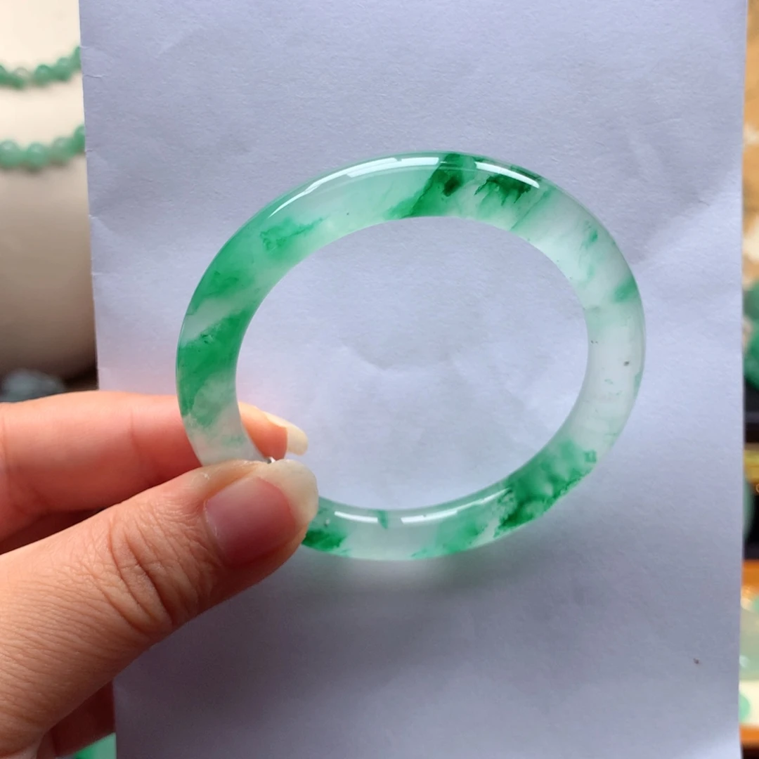 石英质玉未镶嵌手镯