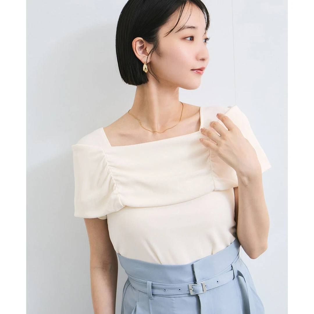 【胖虎家】夏季新款 V 抗起球抽褶纯欲风方领短袖设计感T恤上衣