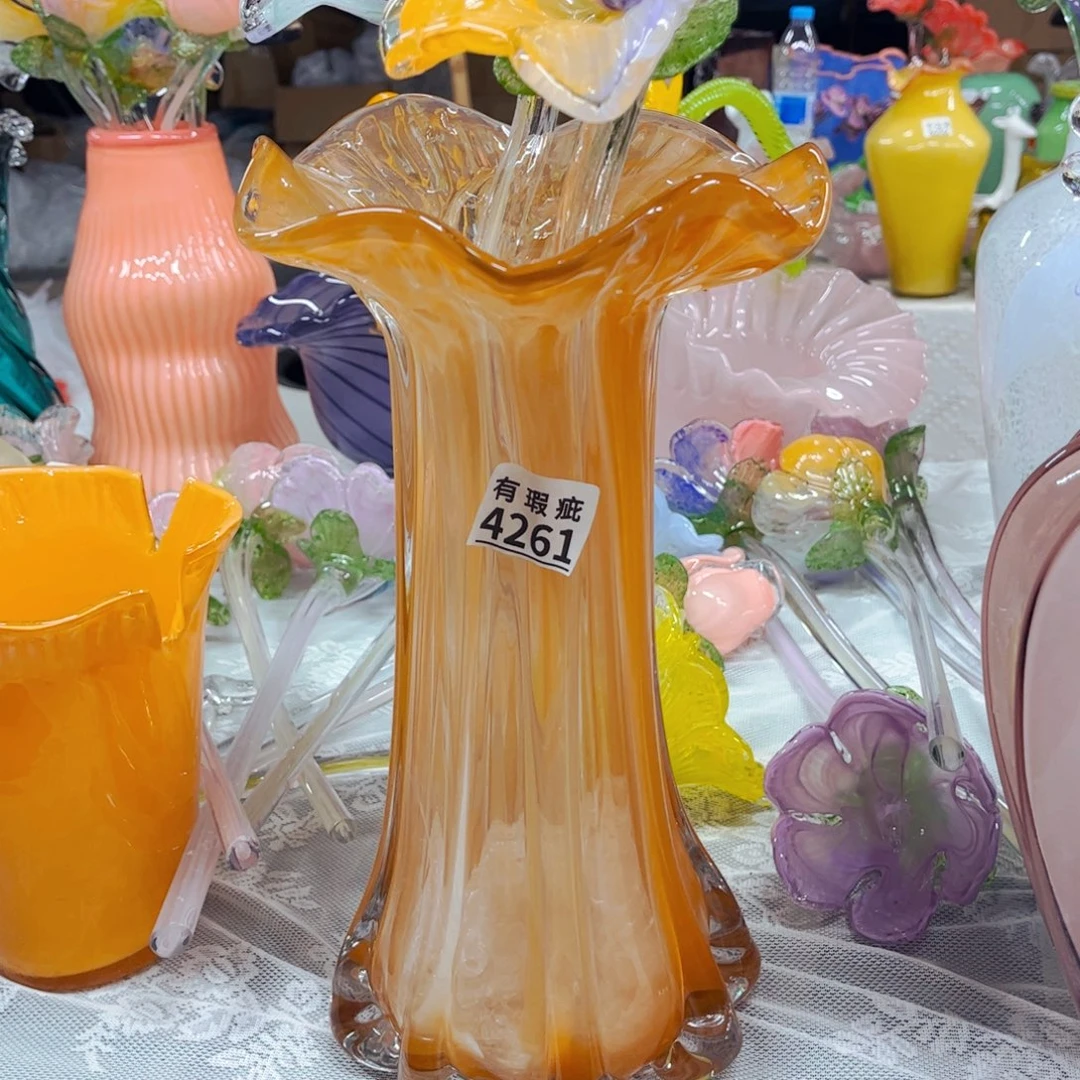 4261 家悦美居琉璃花瓶瑕疵