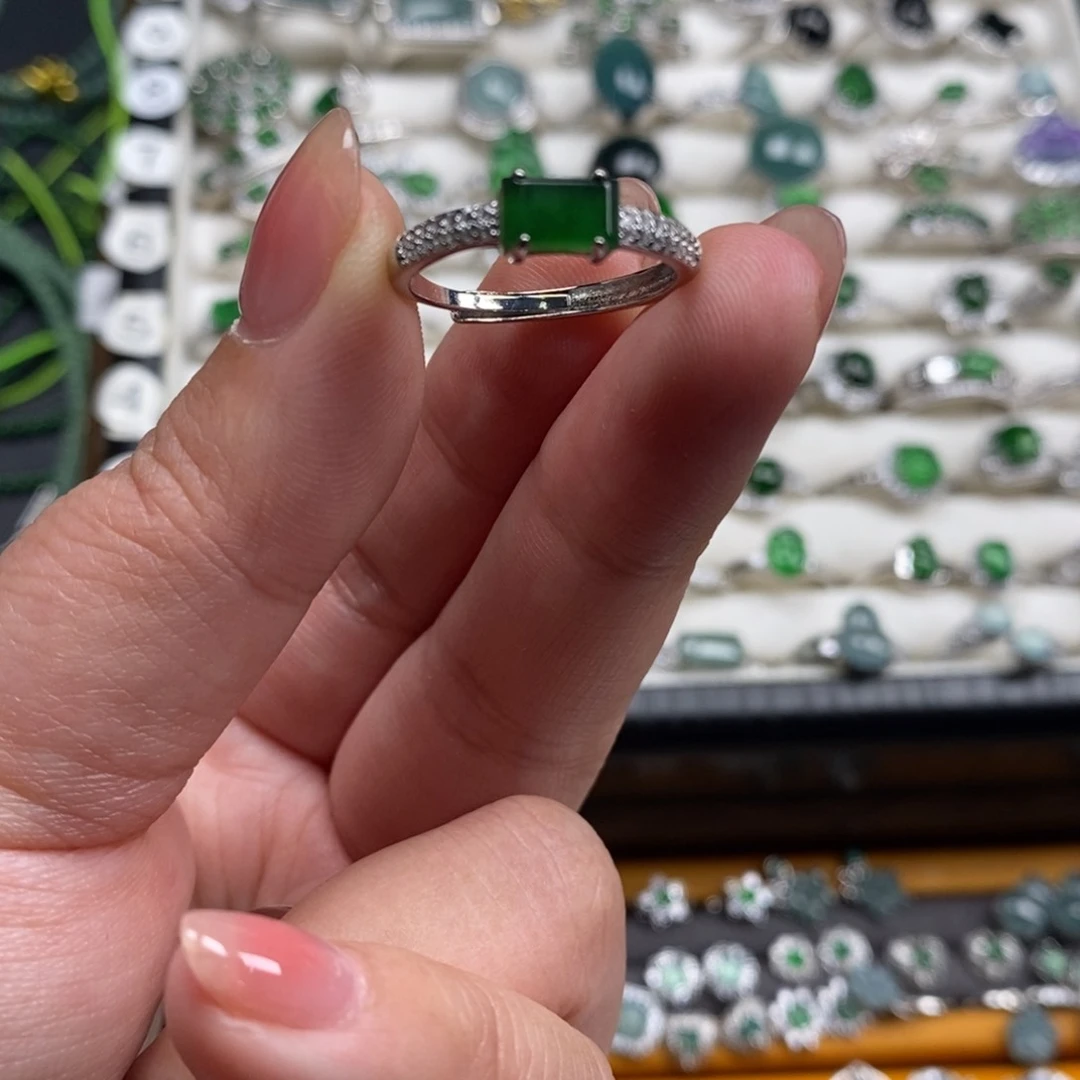 未镶嵌挂件翡翠翡翠