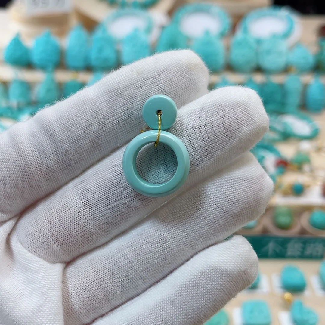 未镶嵌绿松石珠宝奇石