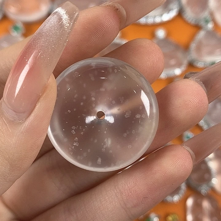 石英质玉未镶嵌颈饰