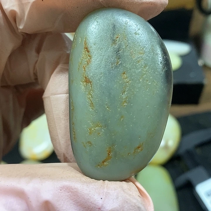 未镶嵌和田玉（糖玉）挂件