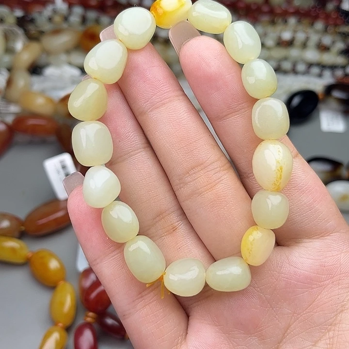 和田玉（糖玉）未镶嵌手链