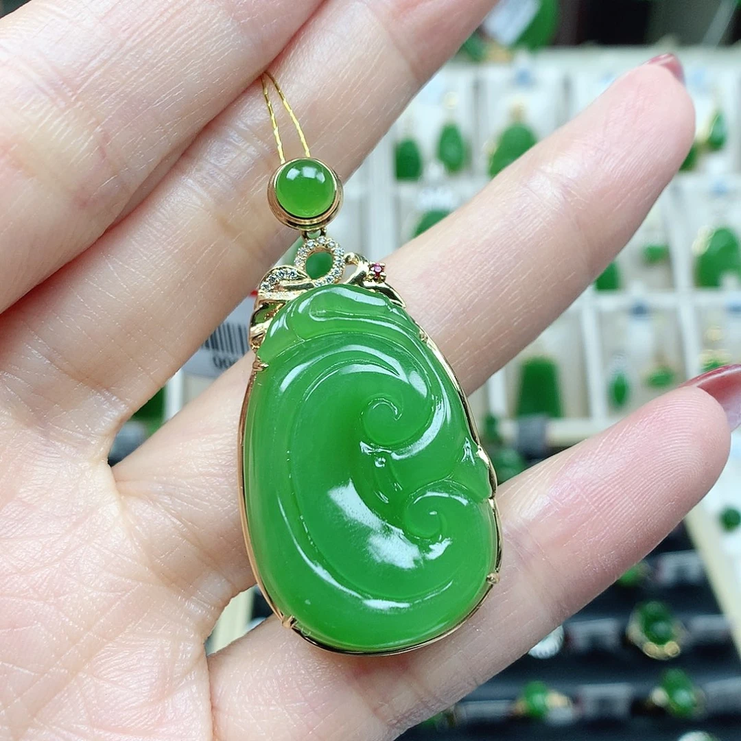 和田玉（碧玉）18K金镶嵌颈饰30