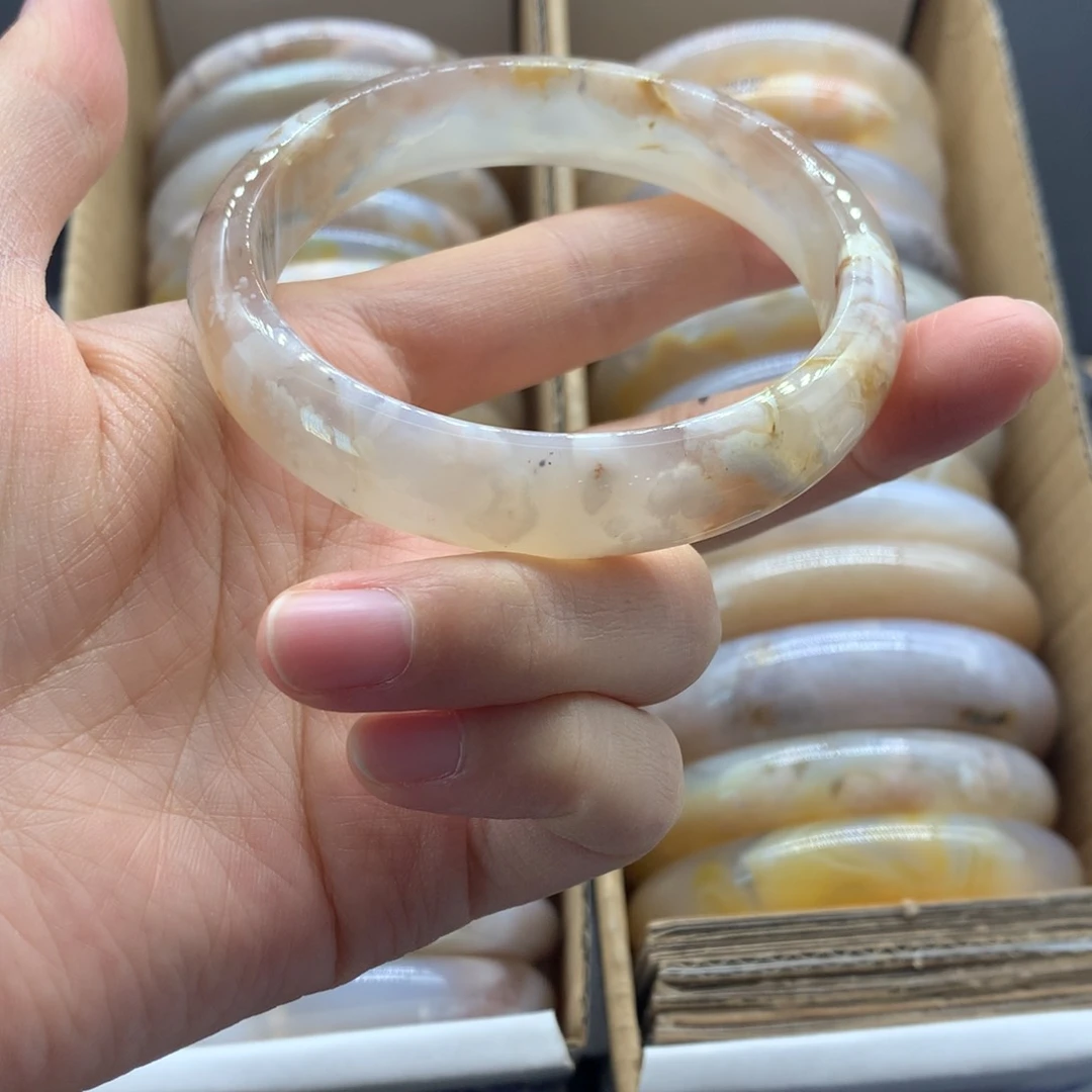 【闪购商品】玛瑙/玉髓手镯未镶嵌店****X