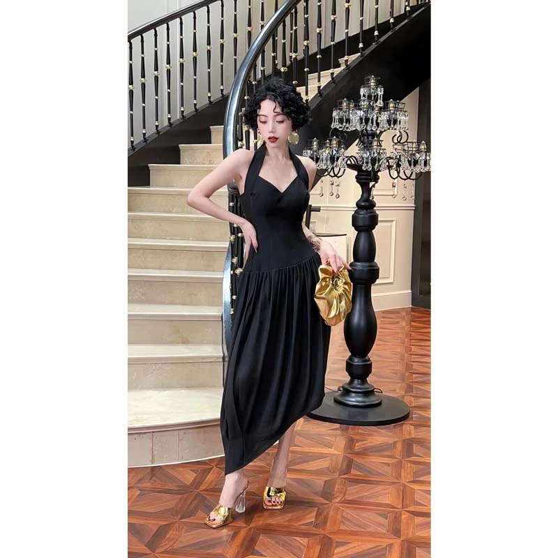 LYXJ【黑金派对】复古挂脖不规则连衣裙（带胸垫）10333