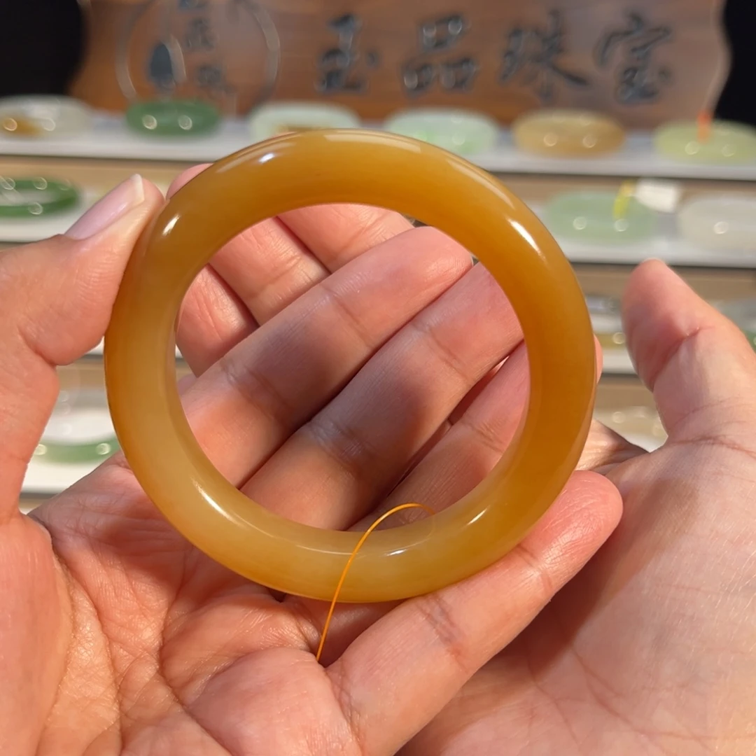 和田玉未镶嵌手镯且末金山糖 金橘糖
