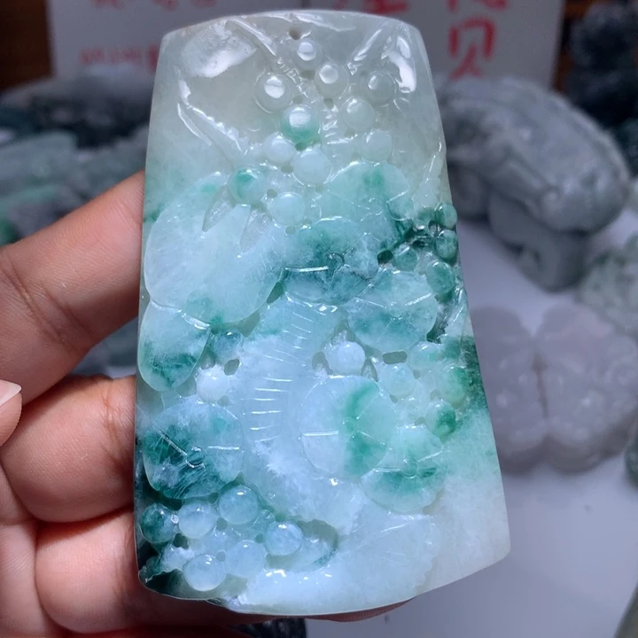 翡翠未镶嵌颈饰保真天然A货翡翠