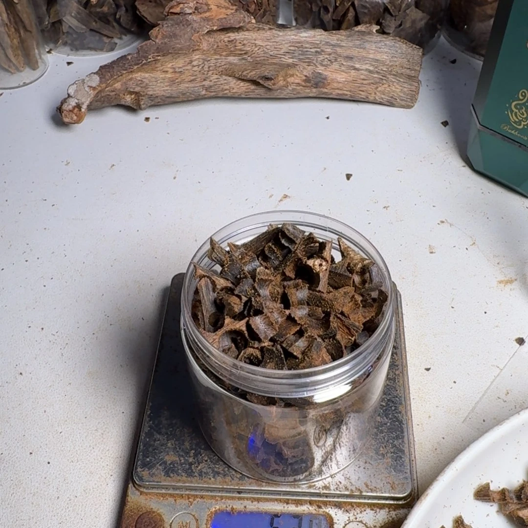 沉香沉香碎屑油叶子车珠老料52