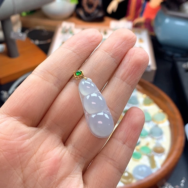 颈饰18K金镶嵌翡翠星*