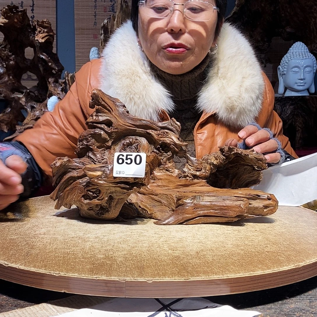 梧***大650株木随行的小根艺