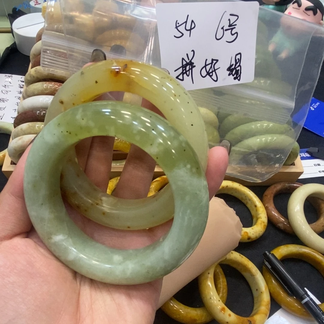 元***元蛇纹石玉未镶嵌手镯