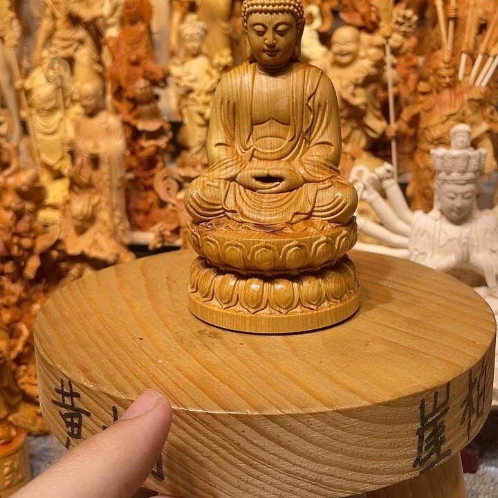 崖柏瑕疵坐如来高12