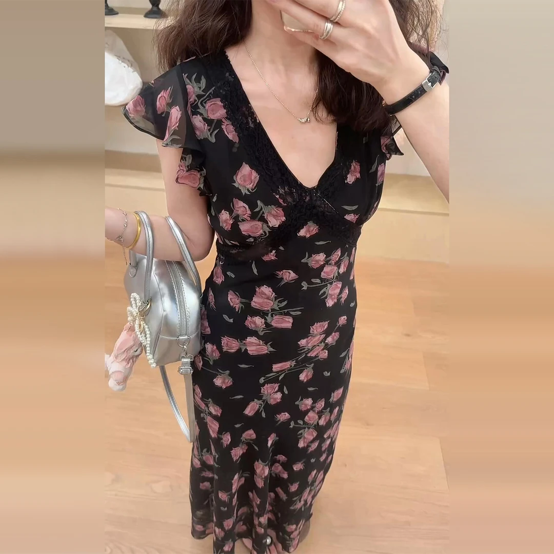 法式小飞袖v领黑色碎花连衣裙子女夏季2025新款独特漂亮掐腰长裙