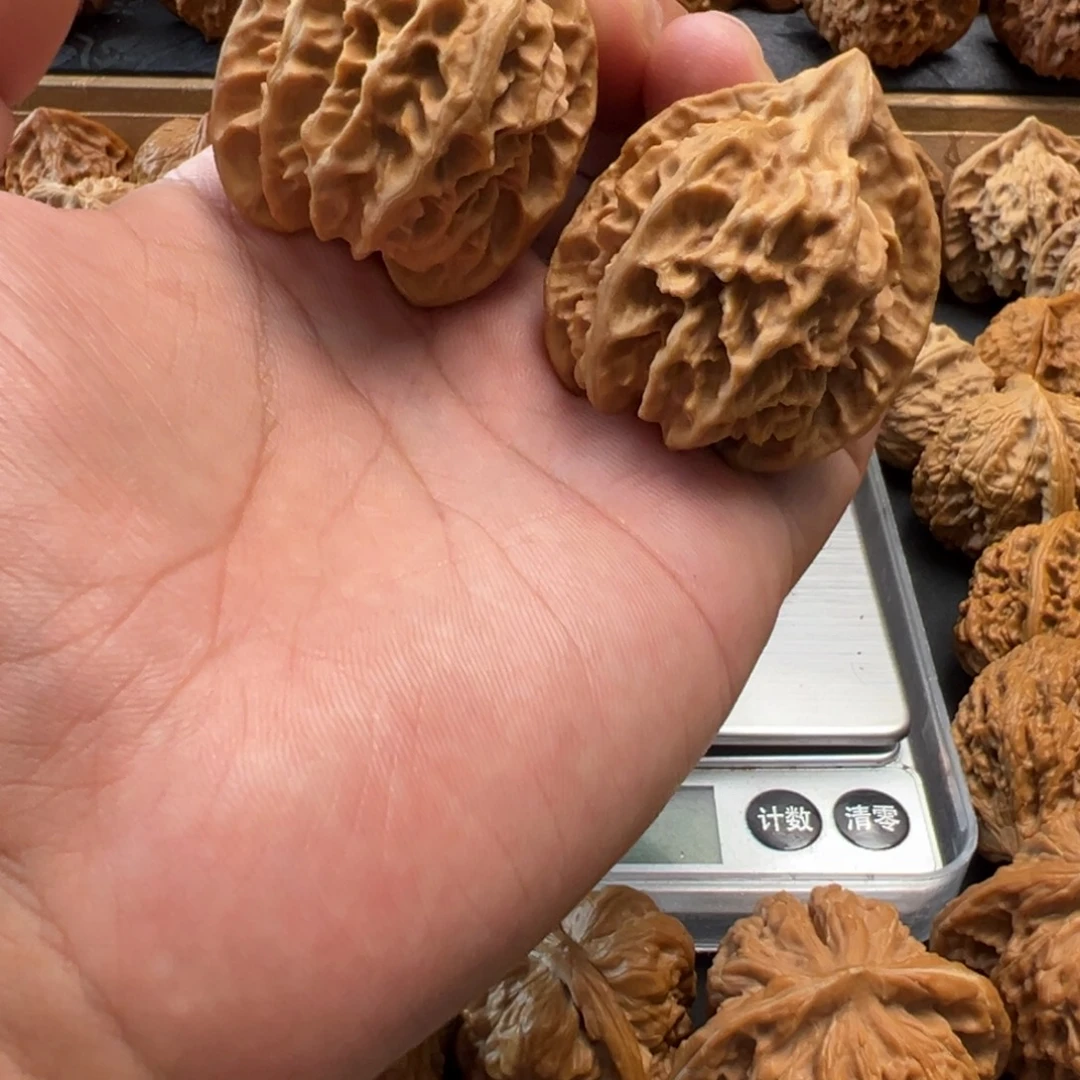 把件桃核文玩核桃，大龙全品