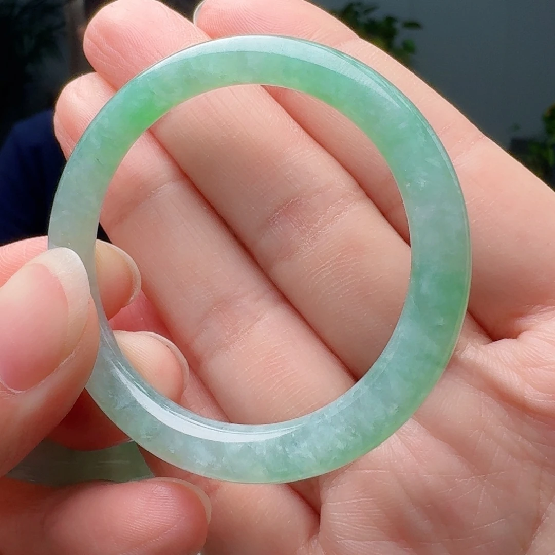 未镶嵌手镯翡翠天然