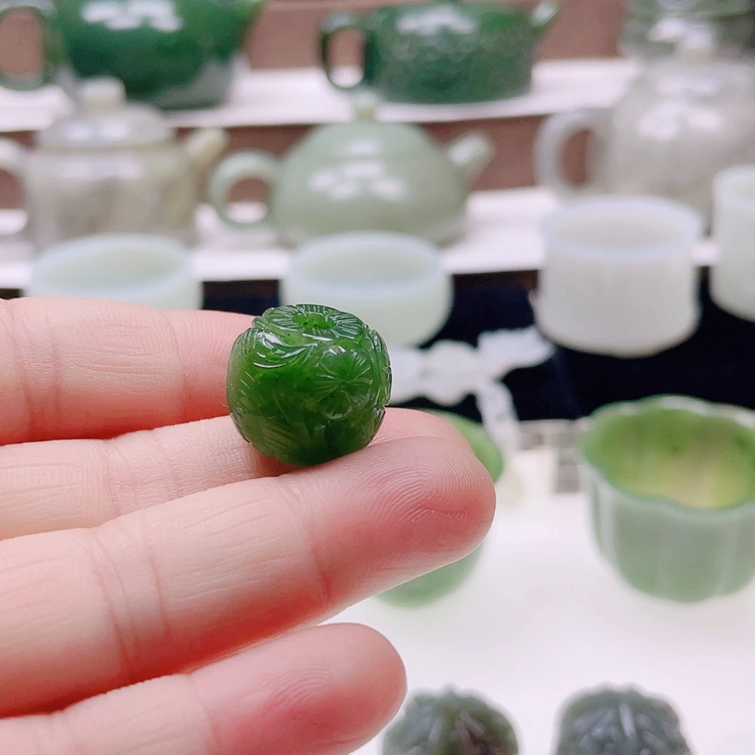 鹤***风和田玉未镶嵌挂件