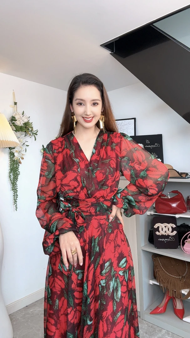 红色爆款裙子来了长度130最喜欢这个裙子