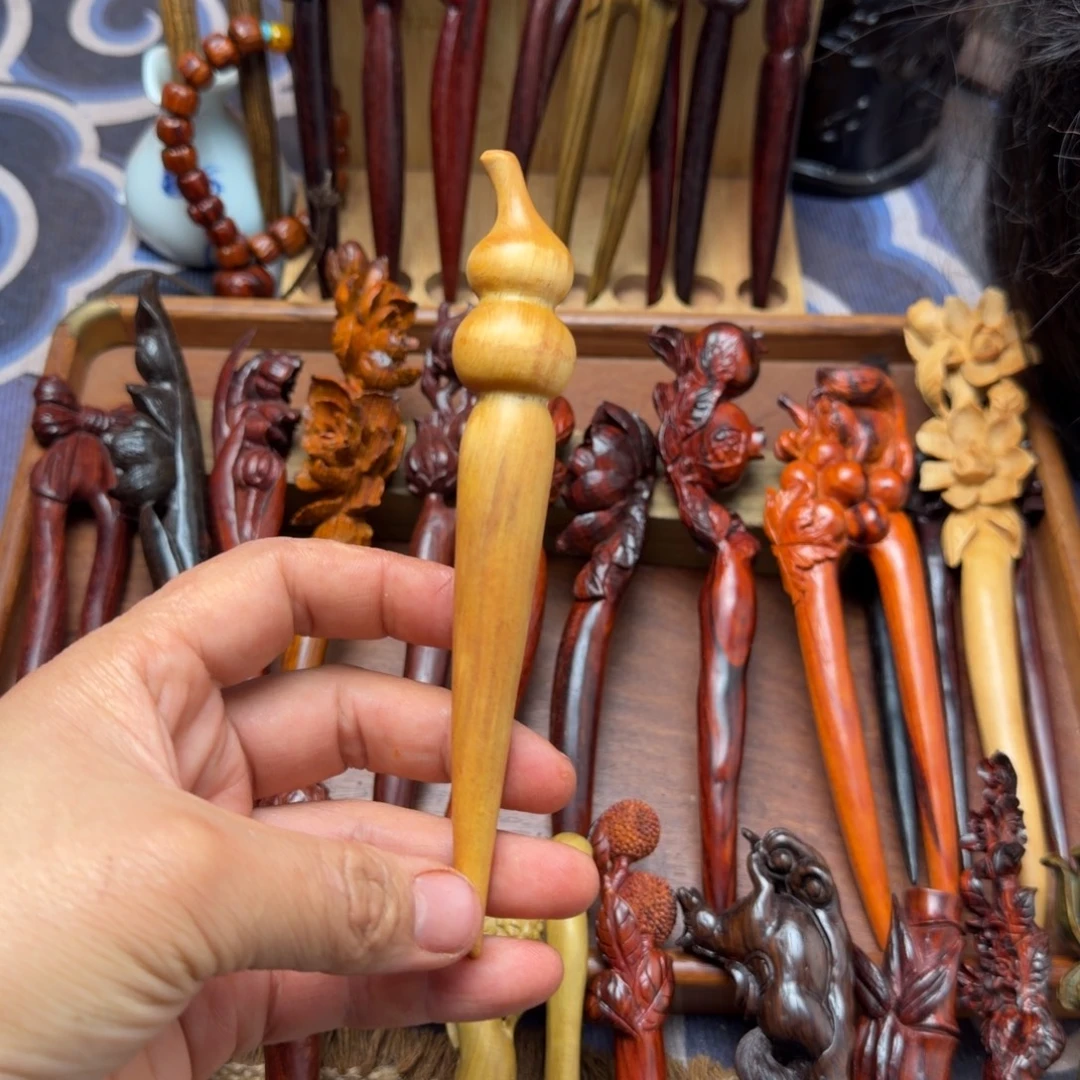 苏***蓉檀香紫檀（小叶紫檀）崖柏顾虑手工